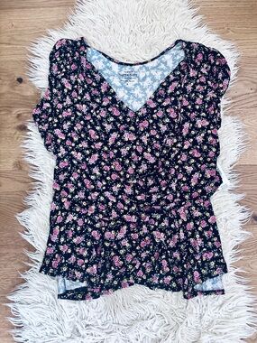 ❗️TORRID Supersoft Knits Floral V-Neck Peplum Blouse with Pink Roses NWT Size 4X